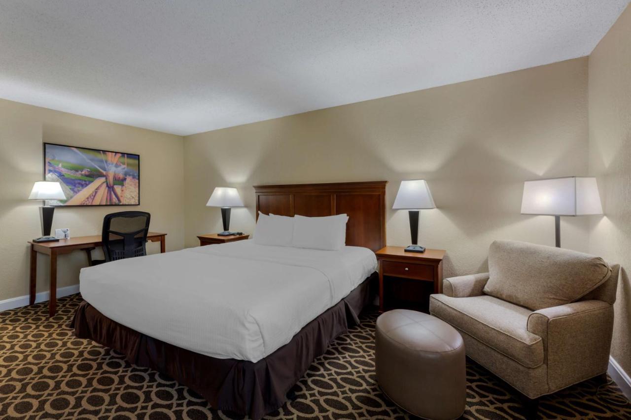 Best Western Plus Wooster Hotel & Conference Center Eksteriør bilde